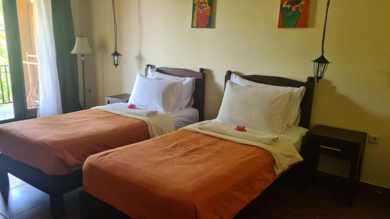 Dalia Budget Hotel Сенгиги Екстериор снимка