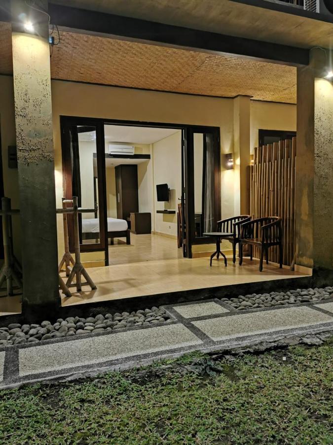 Dalia Budget Hotel Сенгиги Екстериор снимка